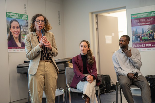 Le collectif Mieux Vivre Fontenay et Pauline Le Fur ont réuni près de soixante habitantes et habitants venus échanger autour d’un thème essentiel : les solidarités à&nbsp;Fontenay